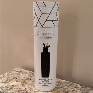 Brumate Onyx Leopard Rehydration Bottle